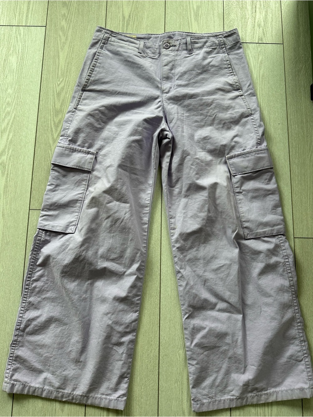 Levi's Light Purple Cargo Pants - Classic Utility Style size 30